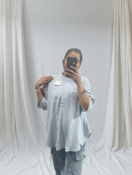 Slightly puffed design shirt